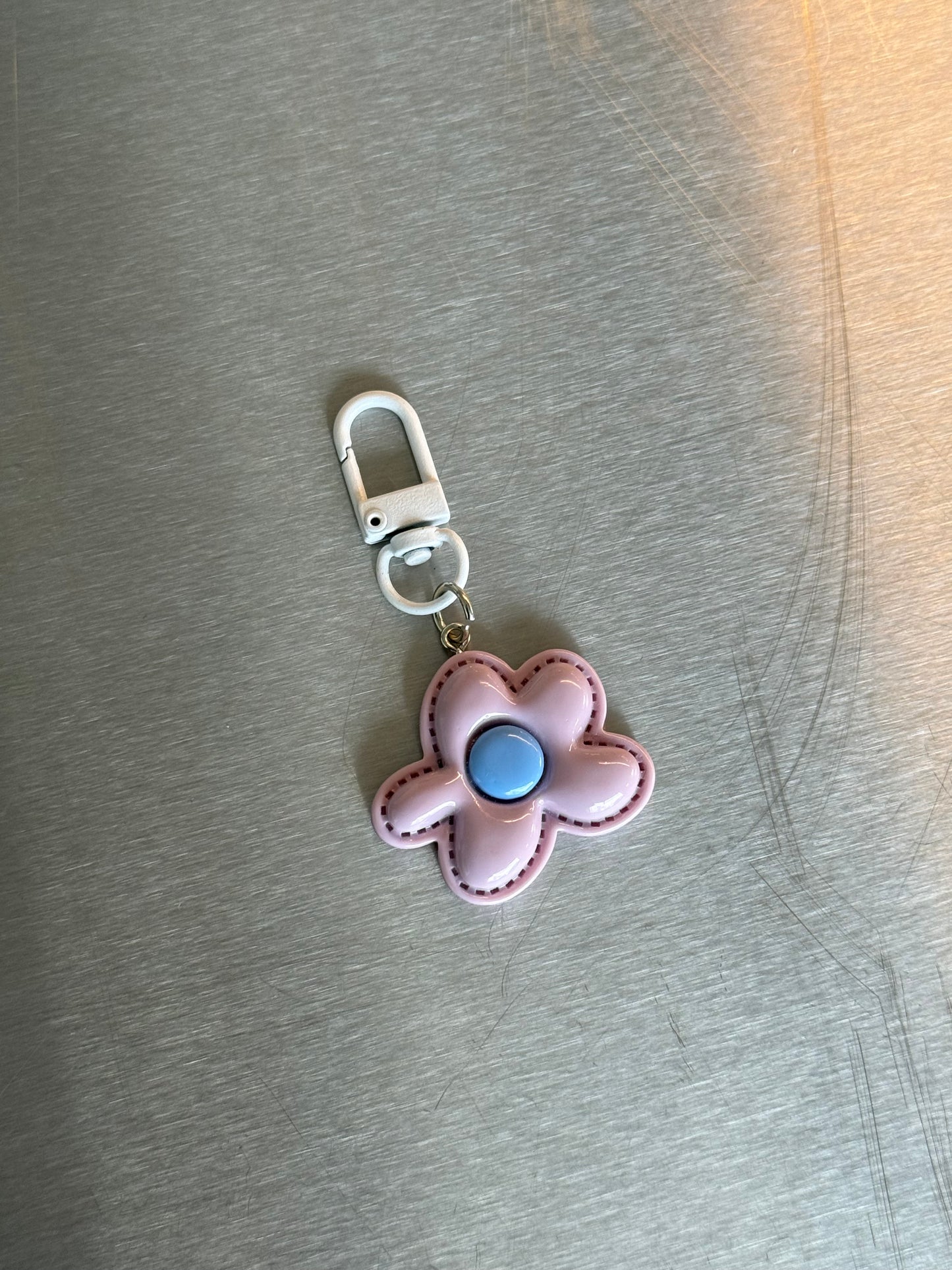 Karabina Klipsli Renkli Çiçek Çanta Charmı Anahtarlık Lila- Mavi