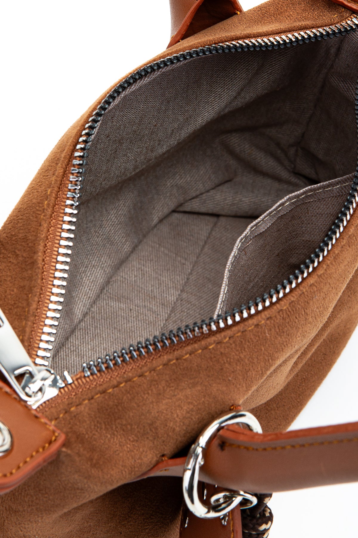 Kalp Charm Detaylı Süet Winter Çapraz Çanta Taba