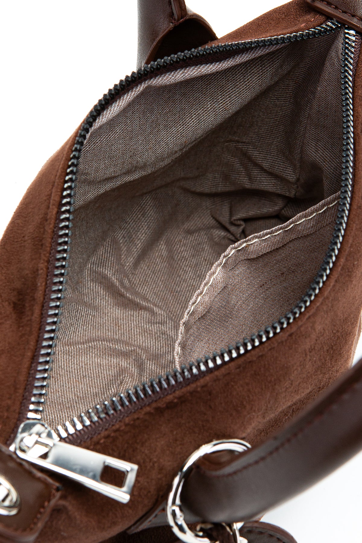 Kalp Charm Detaylı Süet Winter Çapraz Çanta Kahverengi