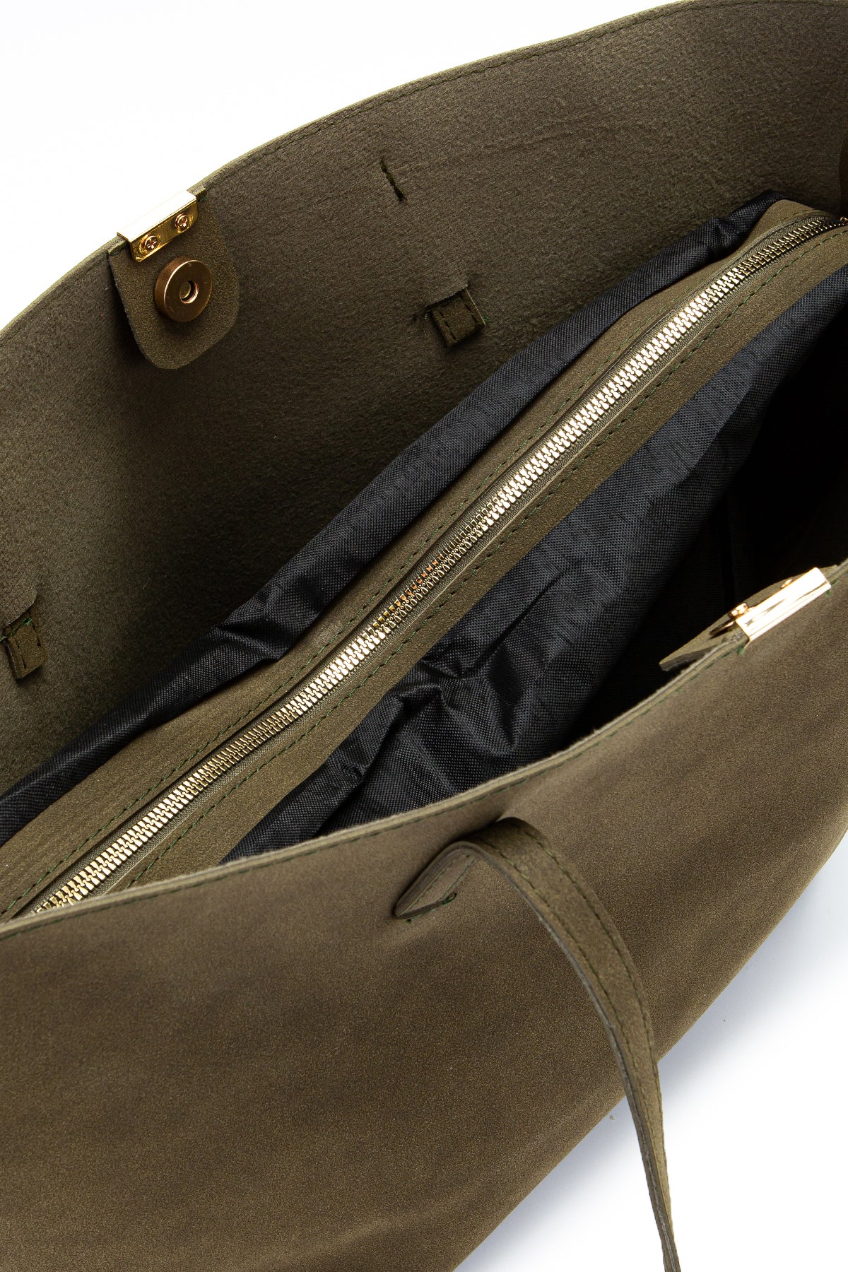 Metal Aksesuarlı Süet Duran Kol Çanta Haki