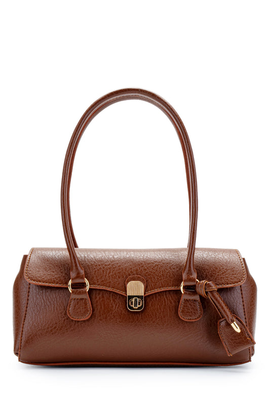 Baget form özel kilit sarkıt detaylı Hilly Kadın Kol Çanta Taba