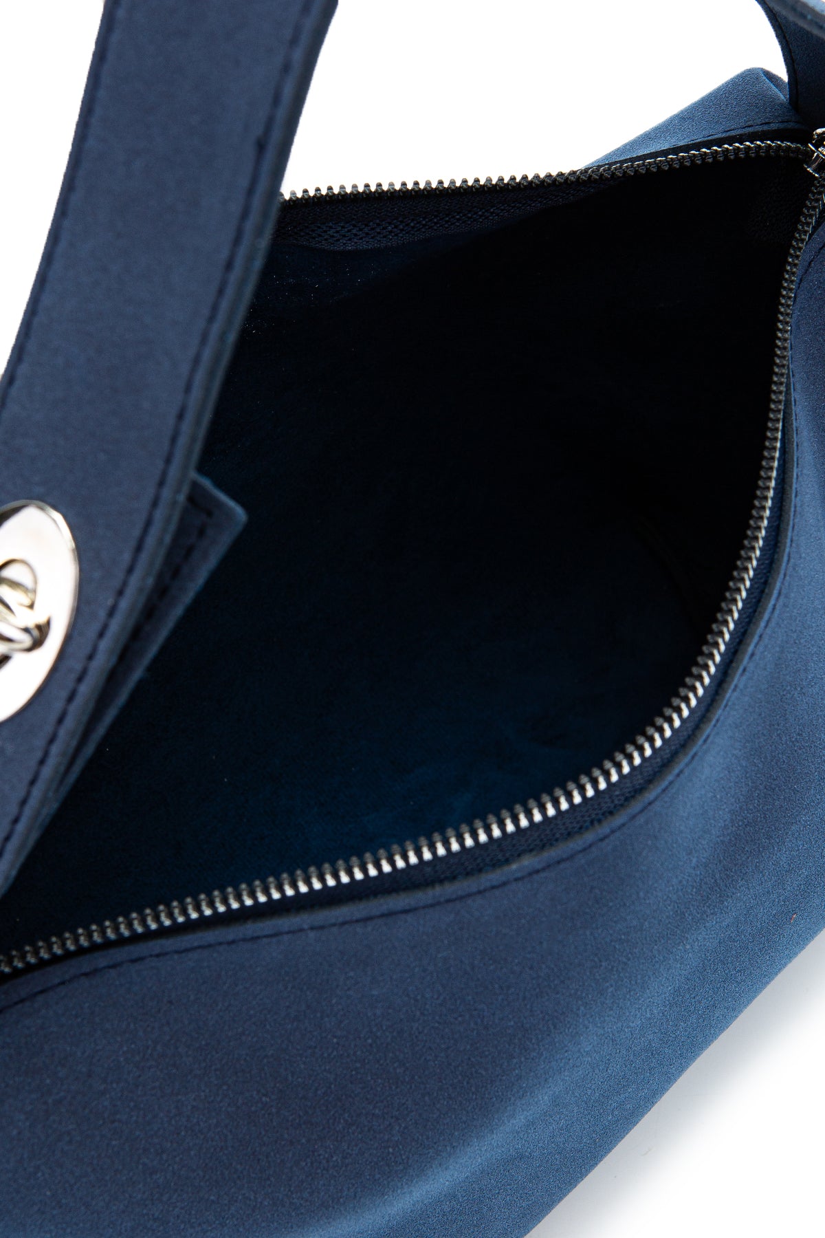 Açılıp Kapanma Detaylı Süet Nolan Kadın Kol Çanta Lacivert