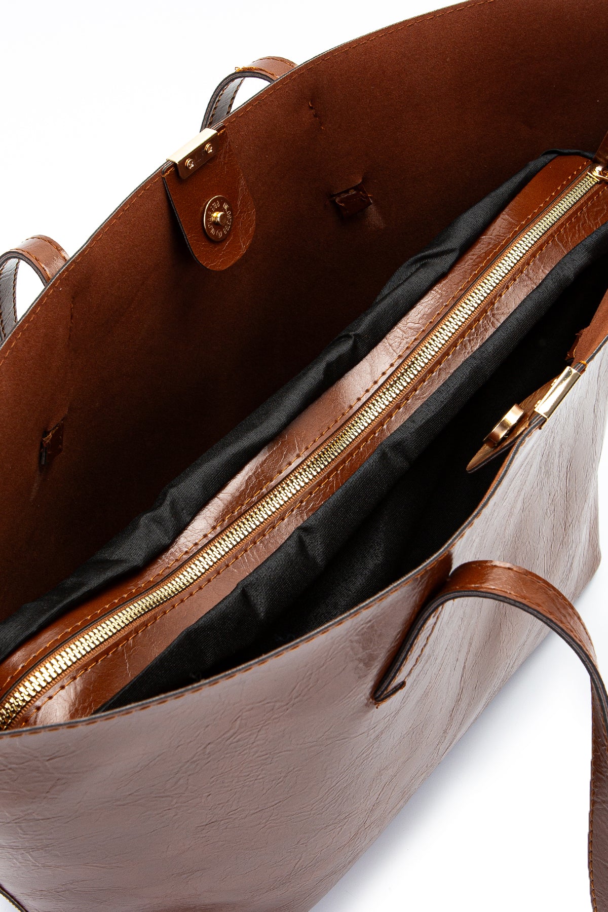 Metal Aksesuarlı Suni Deri Duran Kol Çanta Taba