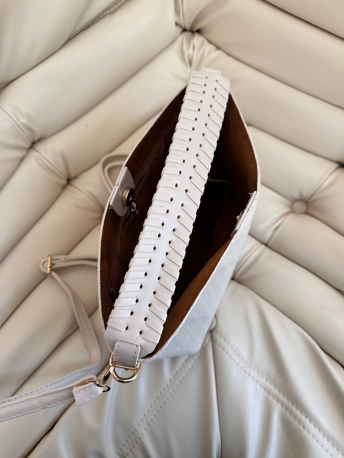 Bağcık Görünümlü Sabit Askı Detaylı Kadın Çapraz Çanta Summer Keten Krem