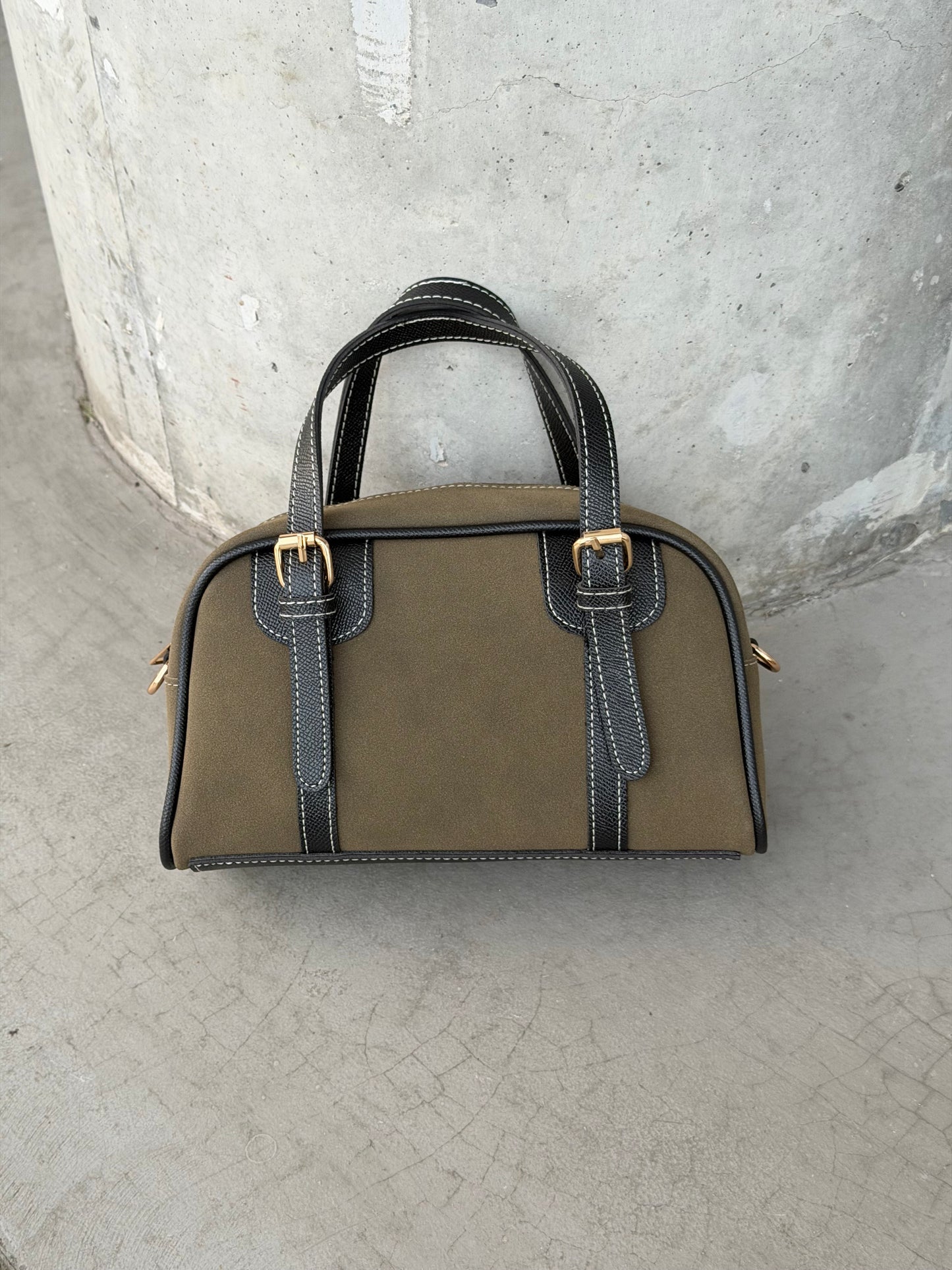 Süet Deri Kombinasyonlu Çift Kemer Detaylı Garne Kadın Çapraz Çanta Haki