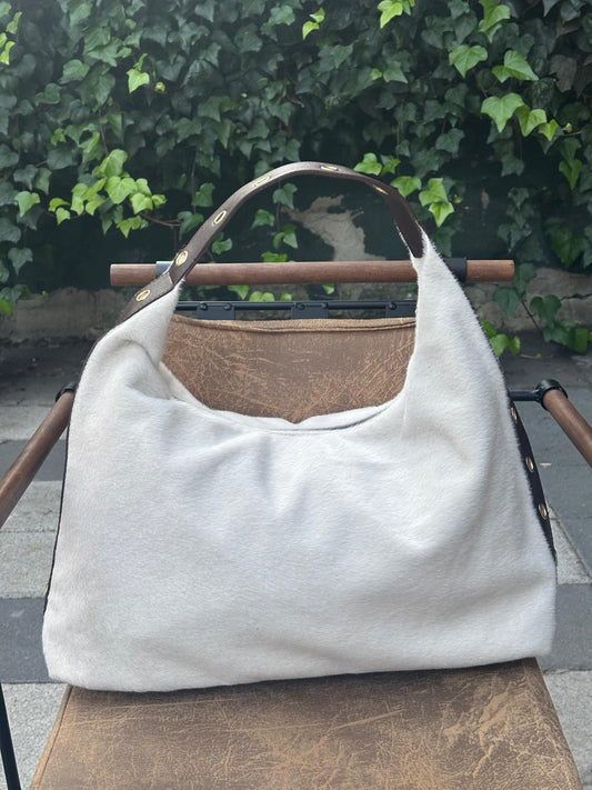 Peluş Dokulu Deri Detaylı Viona Kol Çanta Beyaz